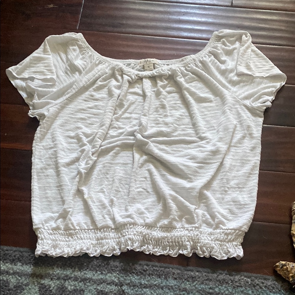 Style & Co. Cream Cropped Ruched Blouse